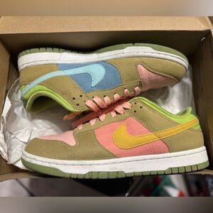 Nike Dunk Low Retro Sneakers